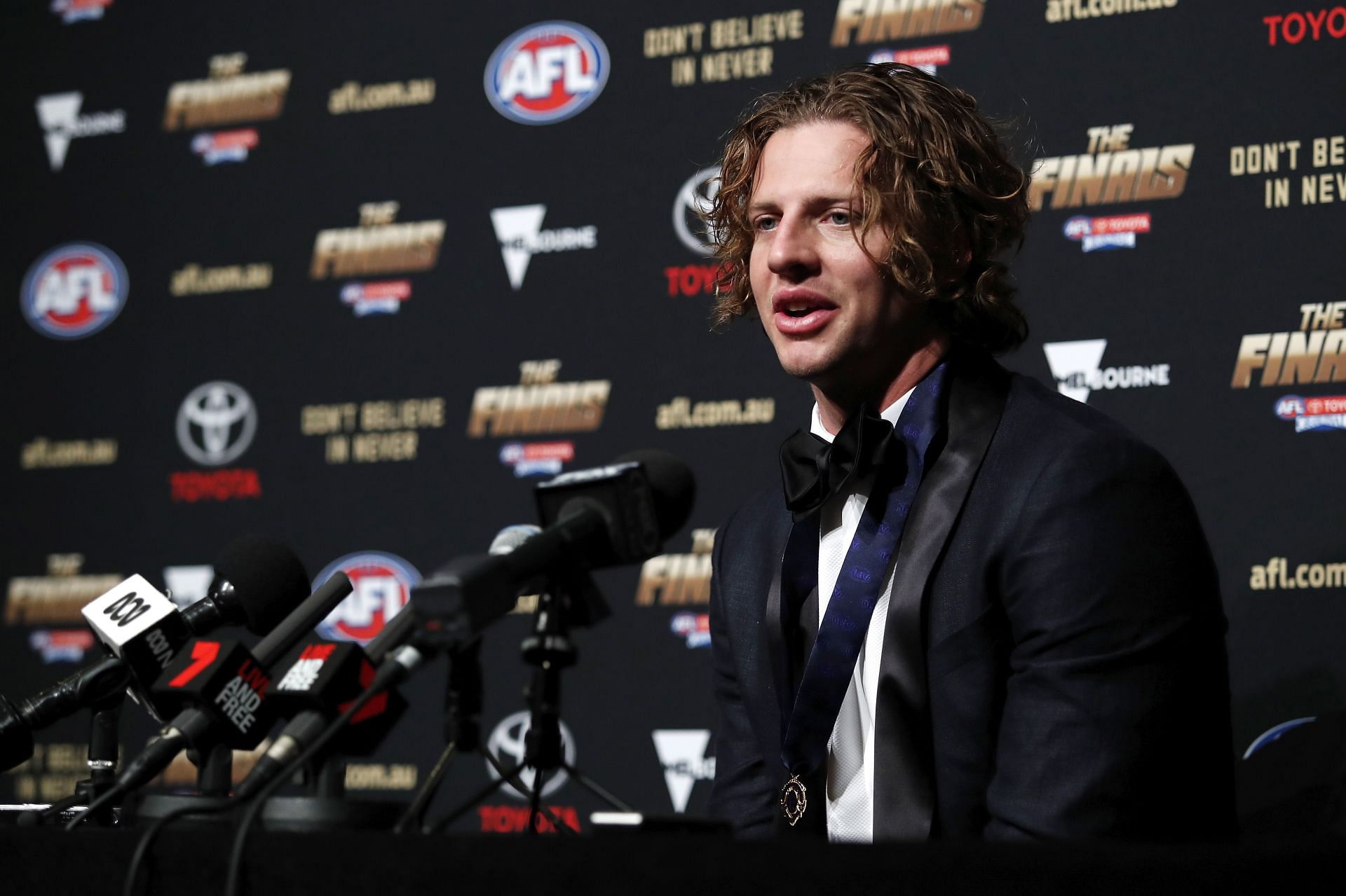 Nat Fyfe of the Dockers speaks to the media after winning the Brownlow Medal