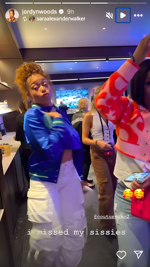 Jordyn Woods photobombed Jeanie Robel's video