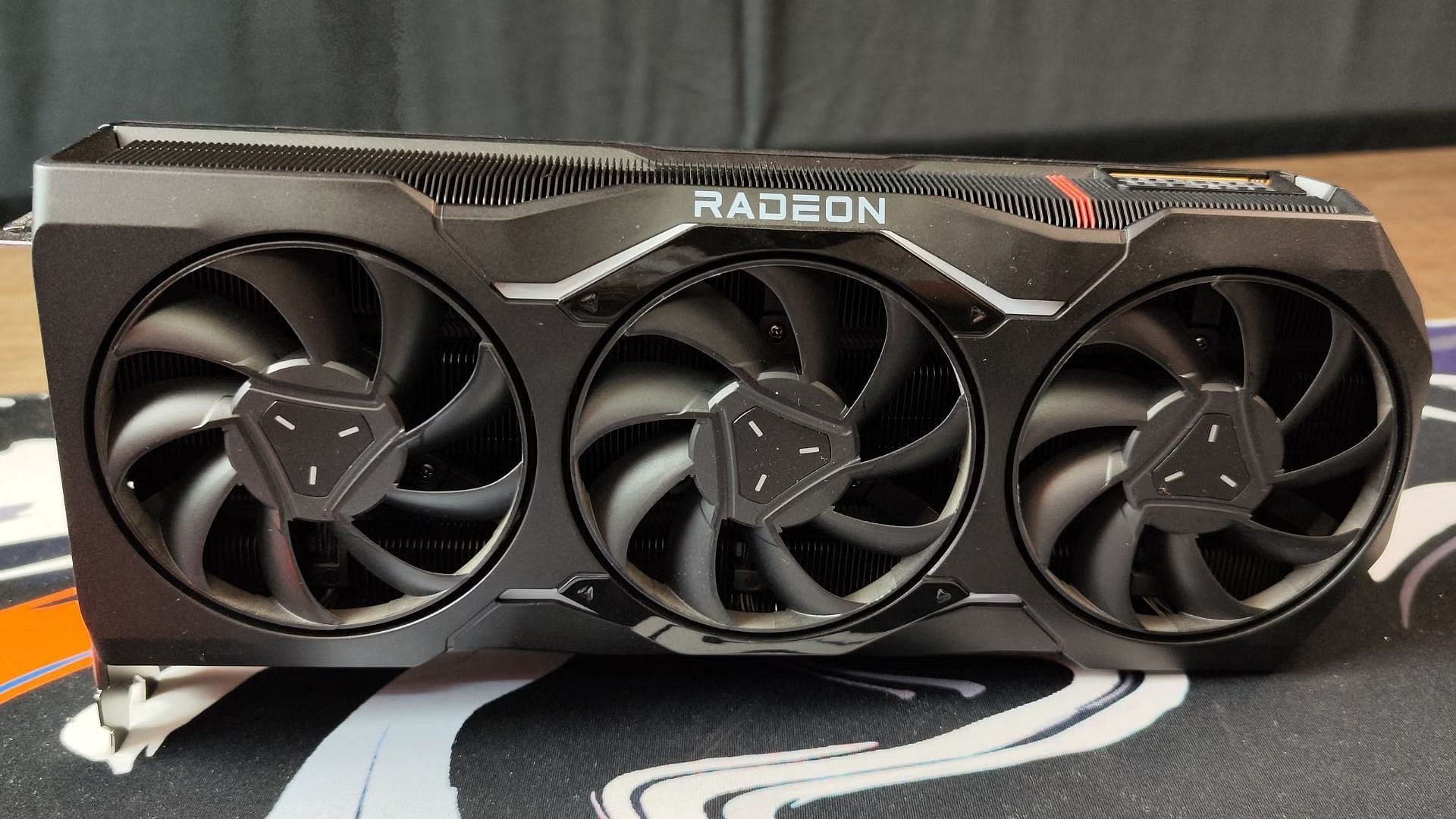 The AMD Radeon RX 7900 XTX is a capable 4K gaming GPU (Image via Sportskeeda)