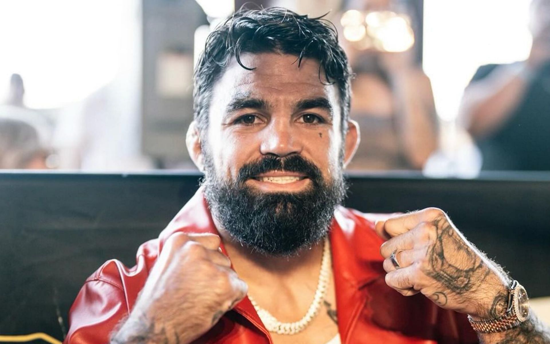 Mike Perry faces a lengthy suspension [Image via:@platinummikeperry on Instagram]