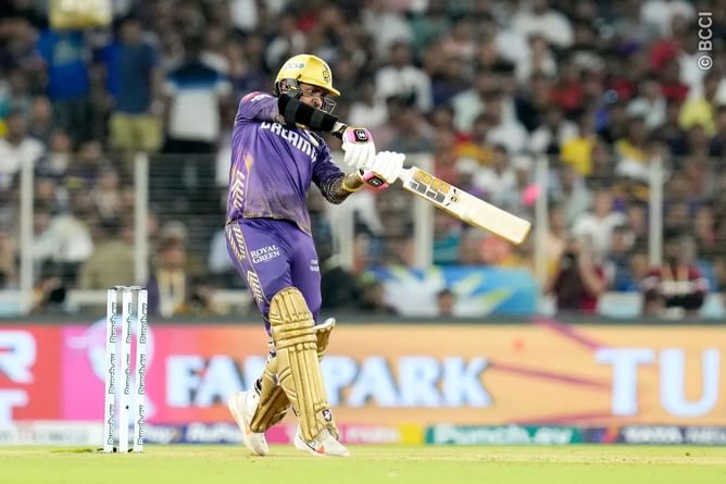 [Watch] Sunil Narine holes out to deep off Pat Cummins' bowling in KKR vs SRH IPL 2024 Qualifier 1 clash