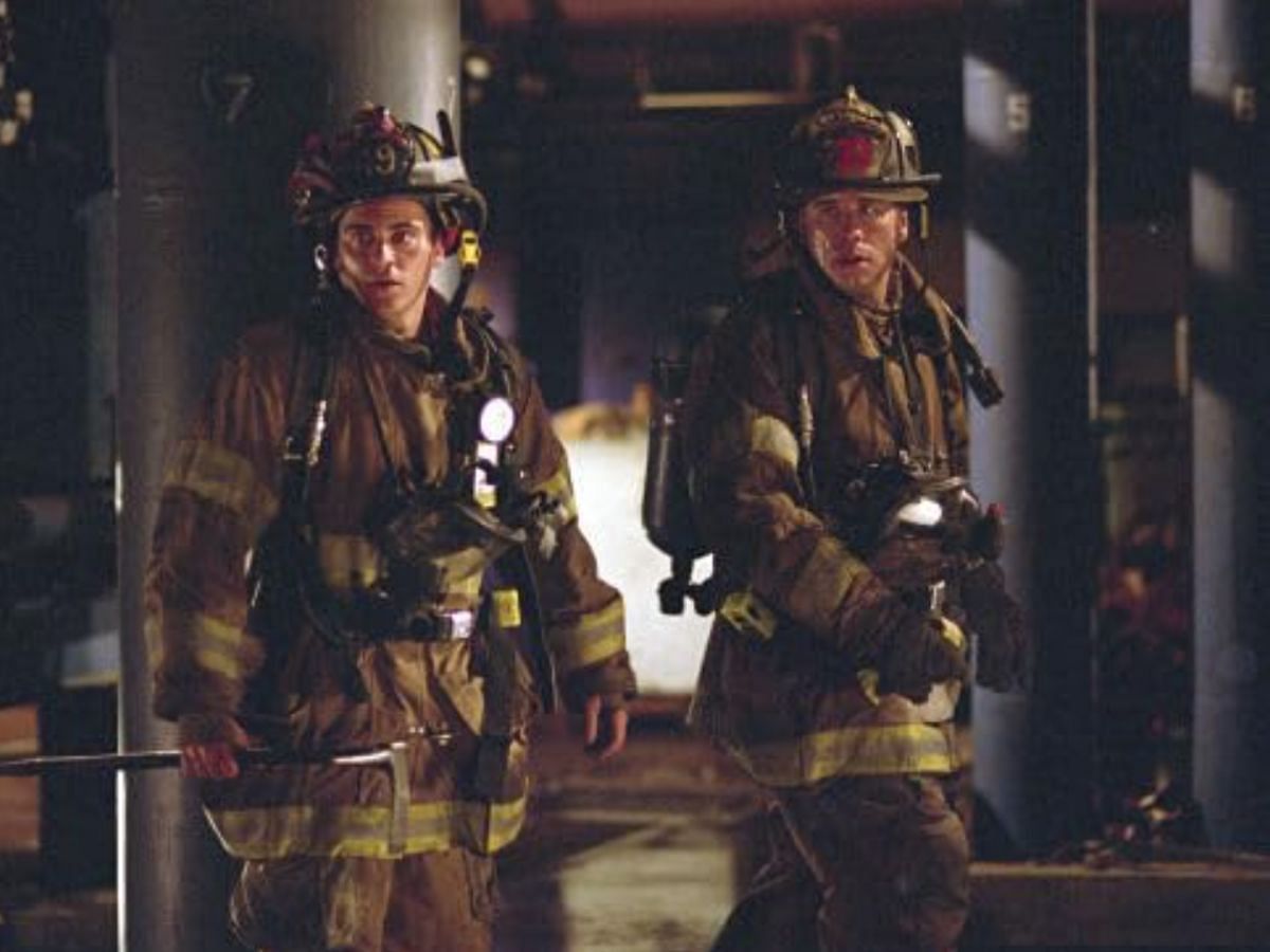 This film by Jay Russell focuses on firefighters (Image via Touchstone Pictures)