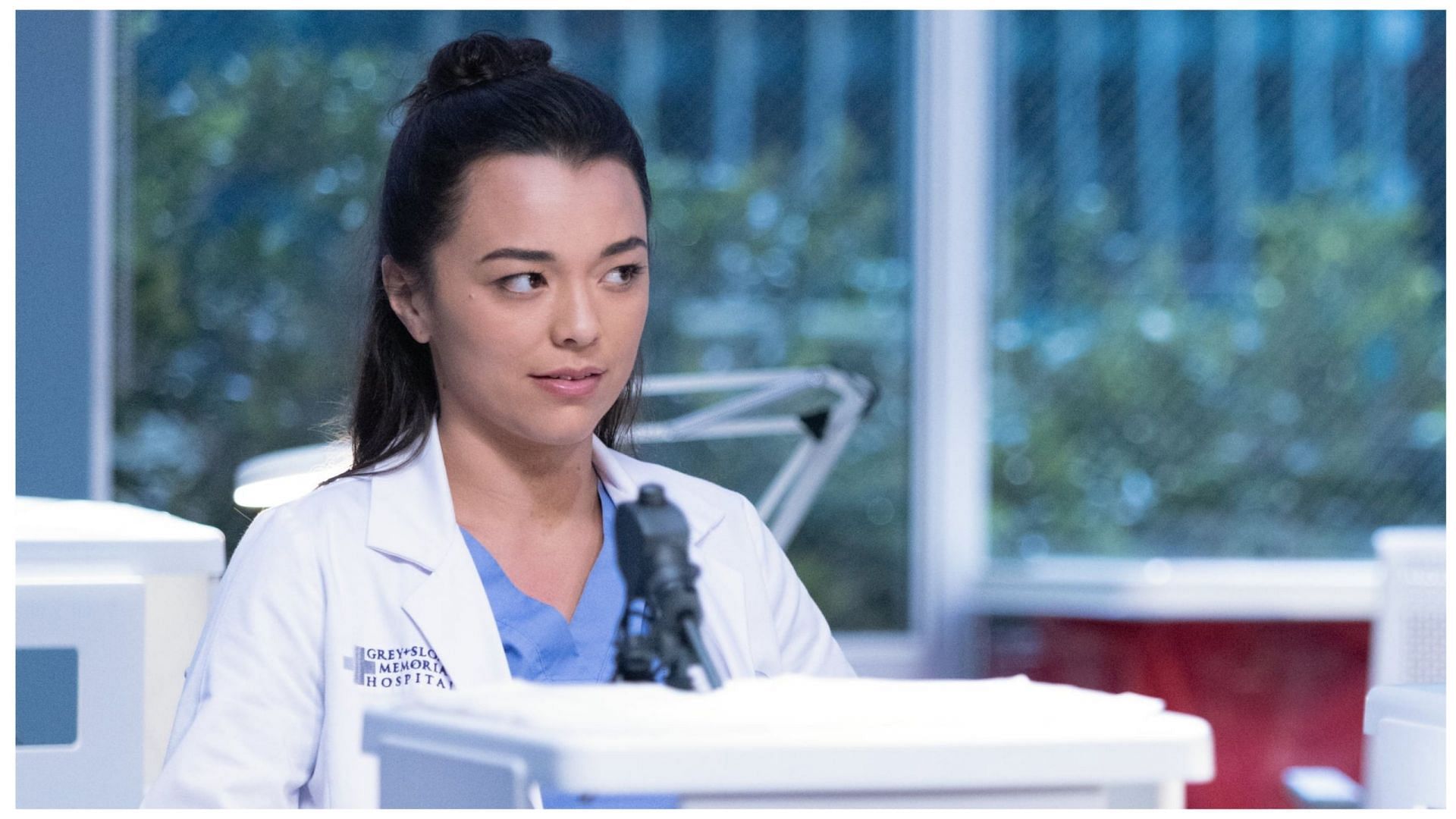 Dr. Mika Yasuda in a pivotal scene at Grey Sloan Memorial Hospital (Image via ABC)