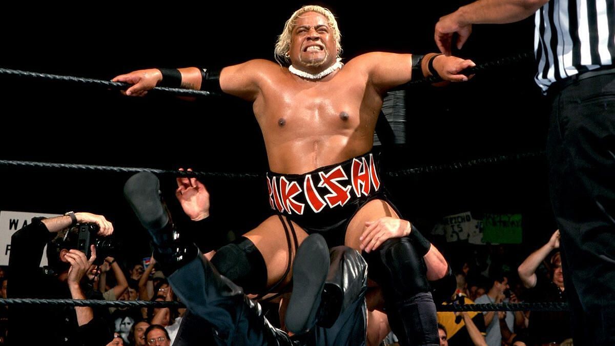 A UFC star is in talks with WWE and could use Rikishi