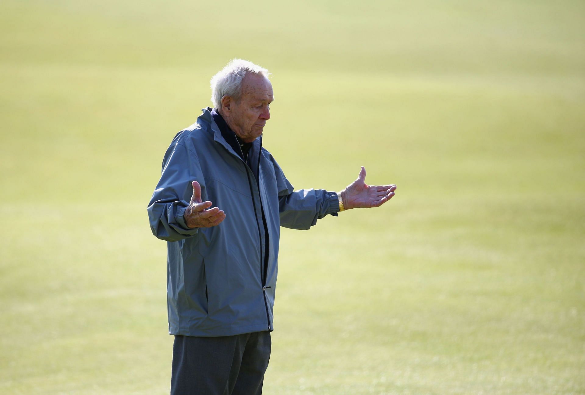 Arnold Palmer (Image via Matthew Lewis/Getty Images)