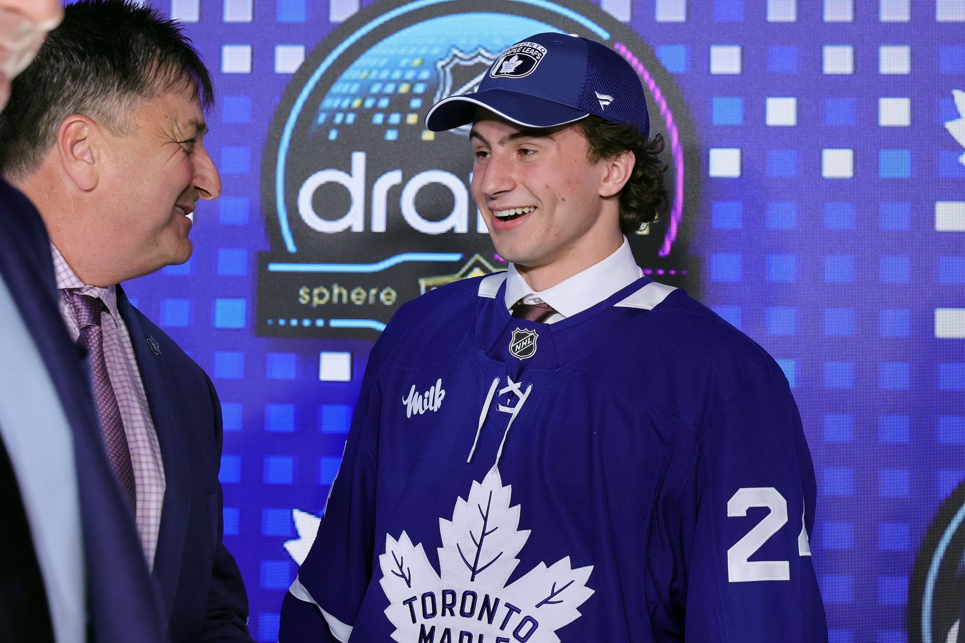 OHL coach lauds Ben Danford who Maple Leafs drafted with 31st pick - "Isn’t afraid to hand out some lumber"