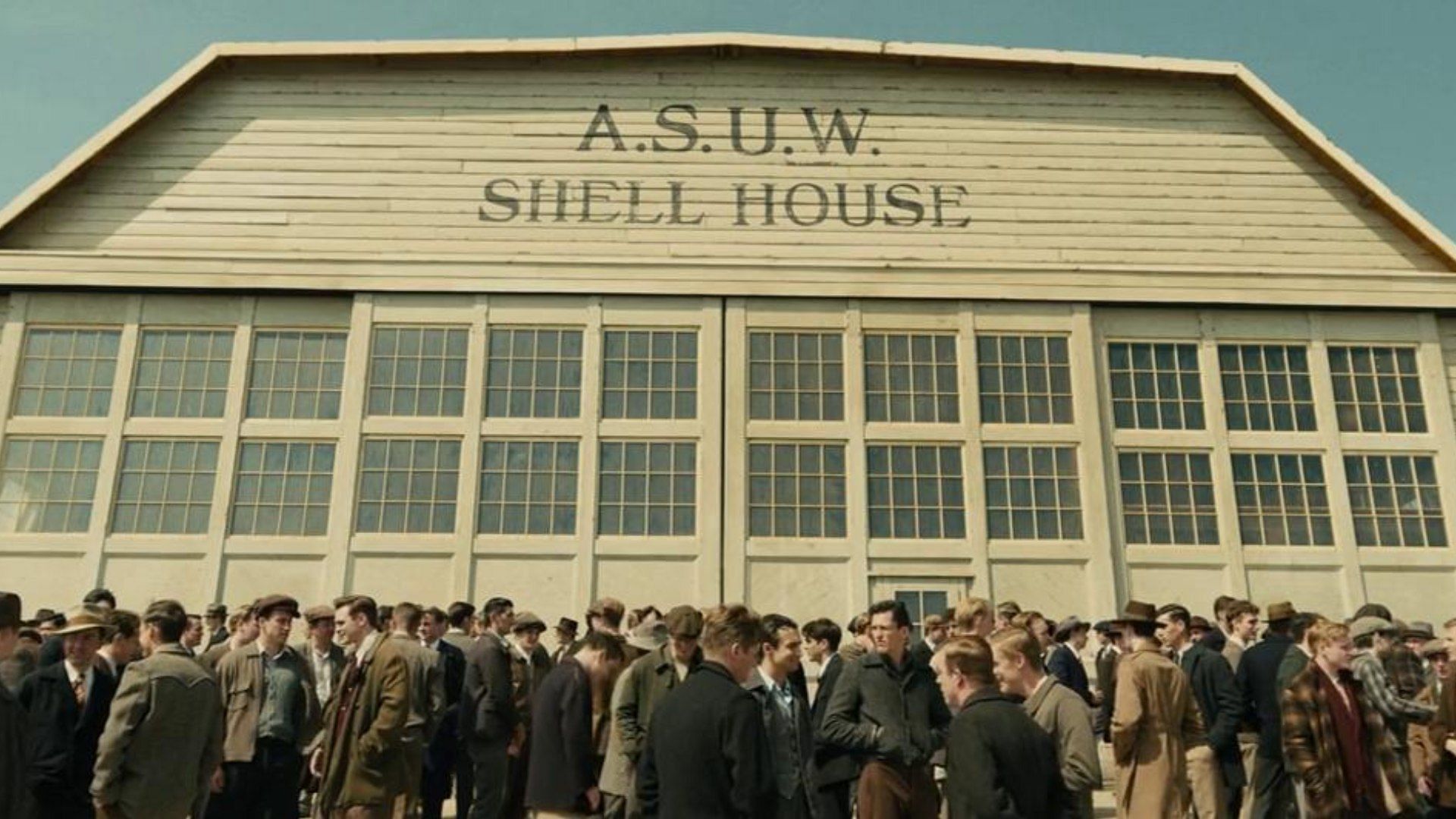 An image of the Shell House from the movie (Image via IMDb)