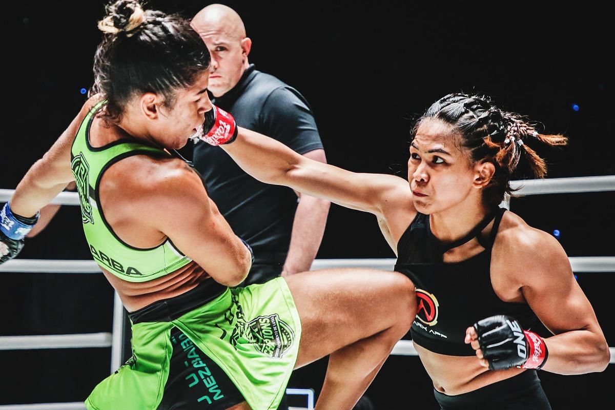 Denice Zamboanga fighting Julie Mezabarba | Image credit: ONE Championship