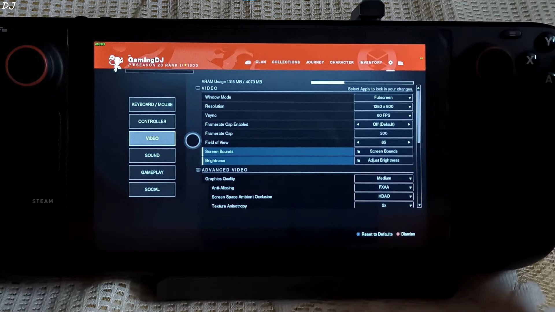 Destiny 2 settings on a Steam Deck (Image via Gaming DJ/YouTube)