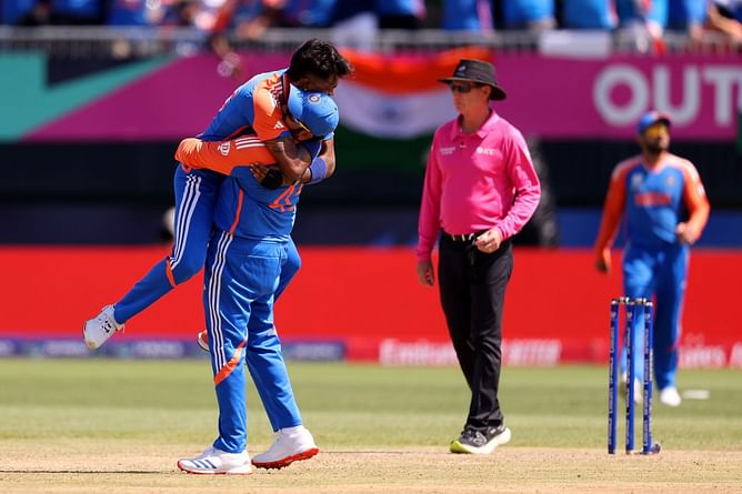 "It was class, responsive captaincy" - Robin Uthappa hails Rohit Sharma's tactics during IND-PAK 2024 T20 World Cup clash