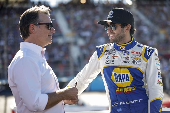 Jeff Gordon stumbles in Chase Elliott's guess during hilarious HMS tweet challenge