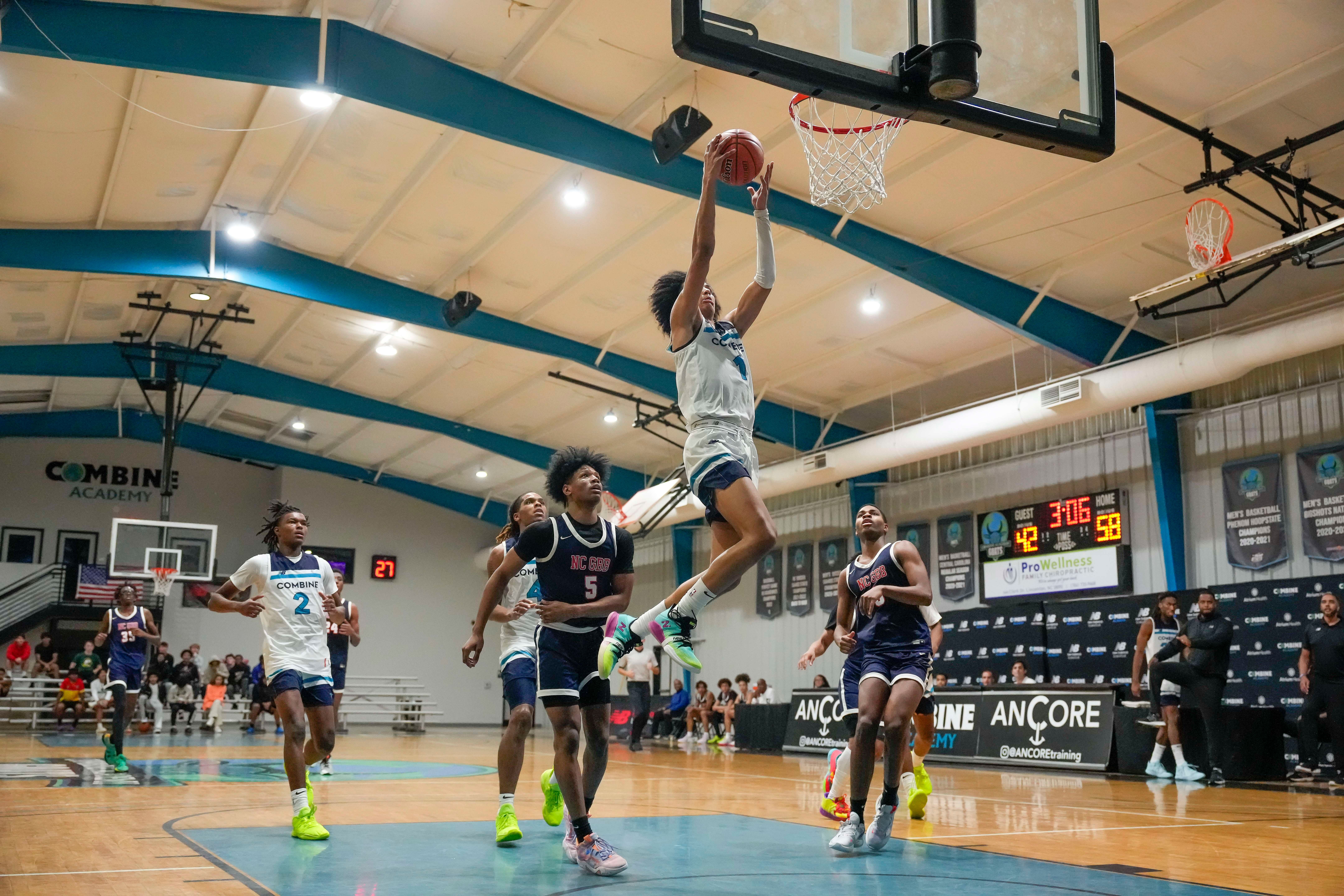 In the 2024 NBA Draft Combine, Trentyn Flowers jumped 42.0 inches, placing him in a four-way tie for first place in the vertical leap rankings (Image Source: IMAGN).