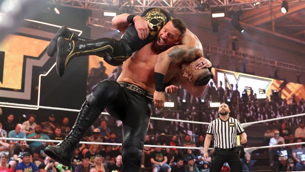 WWE, Dijak, 