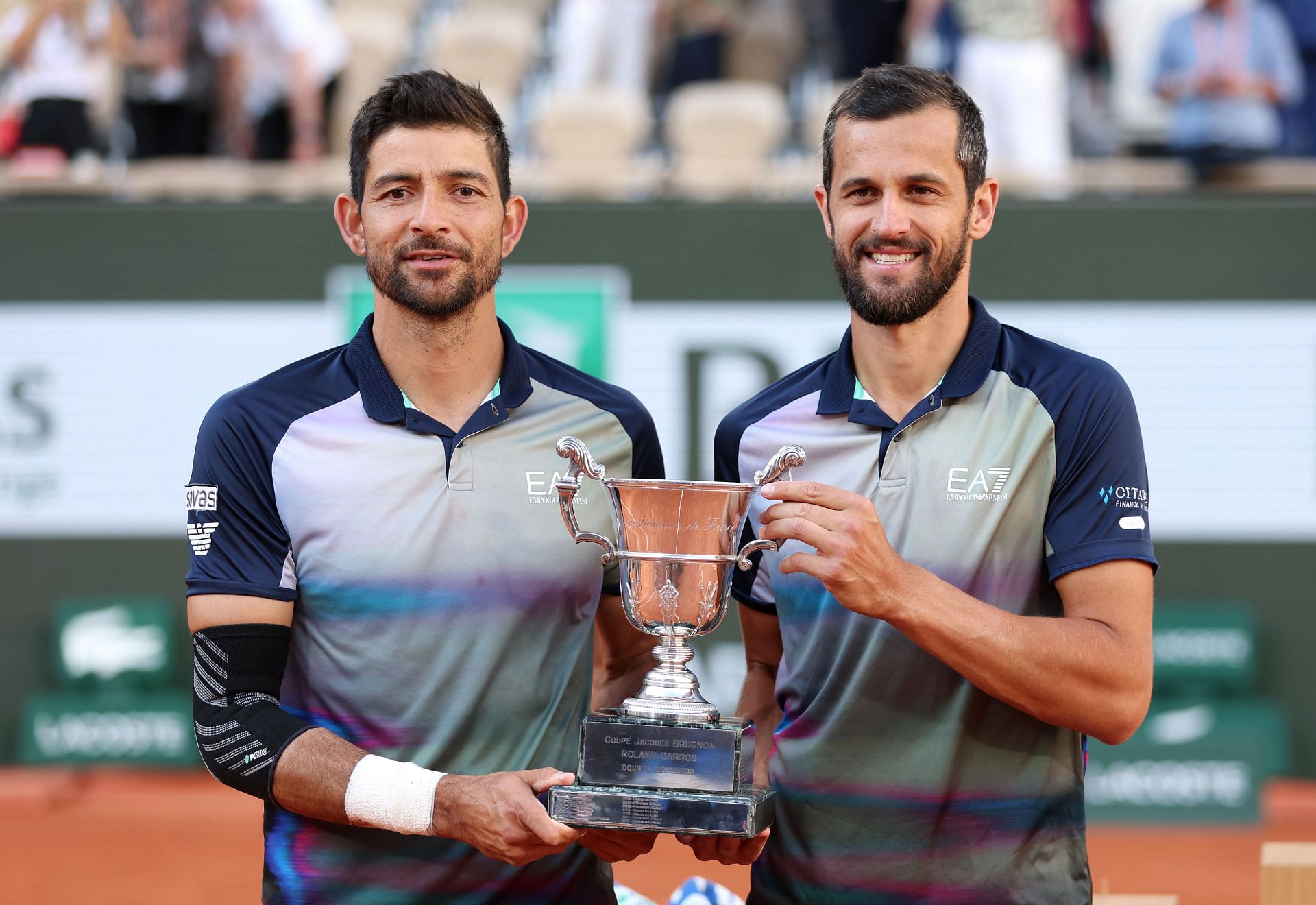 Marcelo Arevalo and Mate Pavic with the men&#039;s doubles trophy