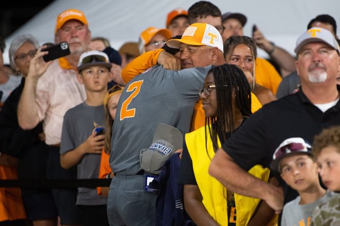 Are Super Regionals best of 3? Exploring the NCAA tournament's format