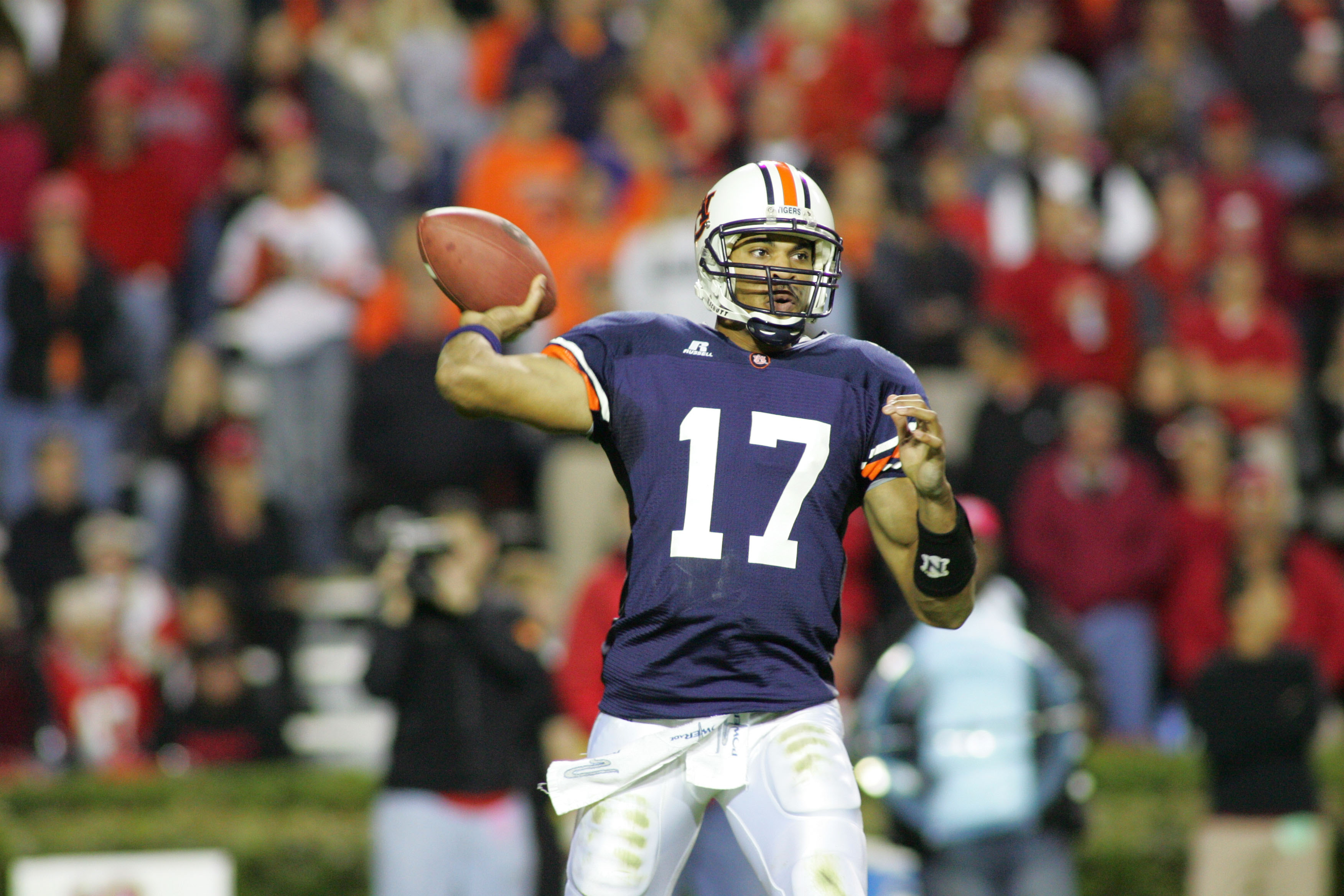 Former Auburn Tigers QB #17 Jason Campbell