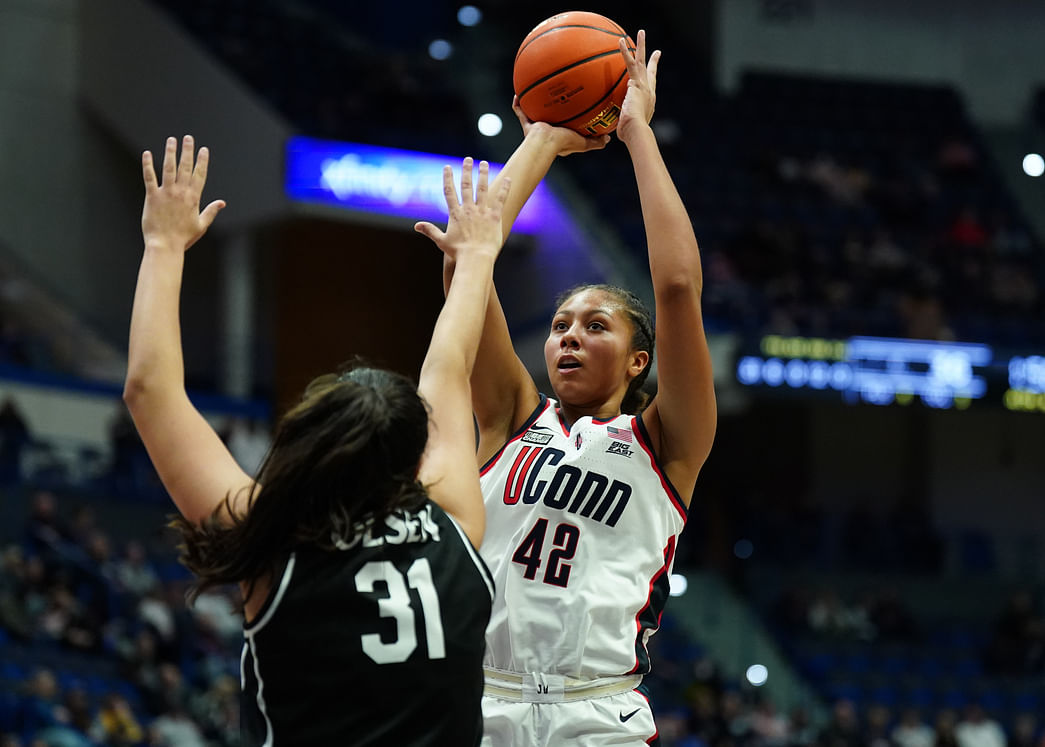 5 tallest women's college basketball players entering 2024 season ft ...