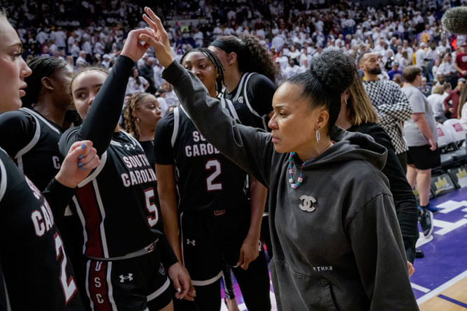 Dawn Staley's South Carolina squad shares offseason fun by naming their favorite song of summer ft. Tessa Johnson