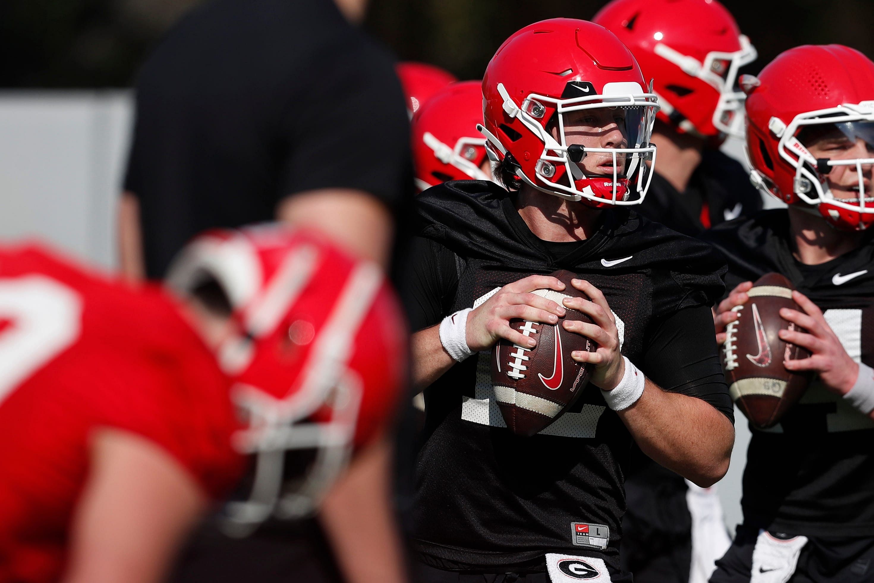 Georgia QB Ryan Puglisi throwing during spring practice