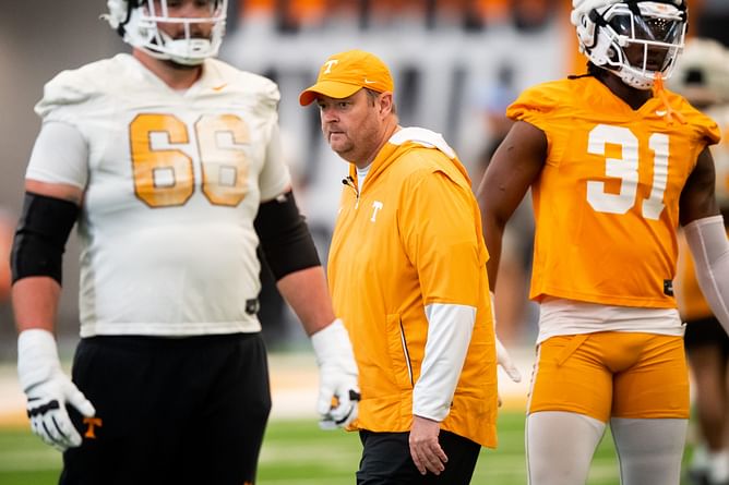 PHOTO: Josh Heupel’s Tennessee misspells 5-star OT David Sanders Jr. during his visit