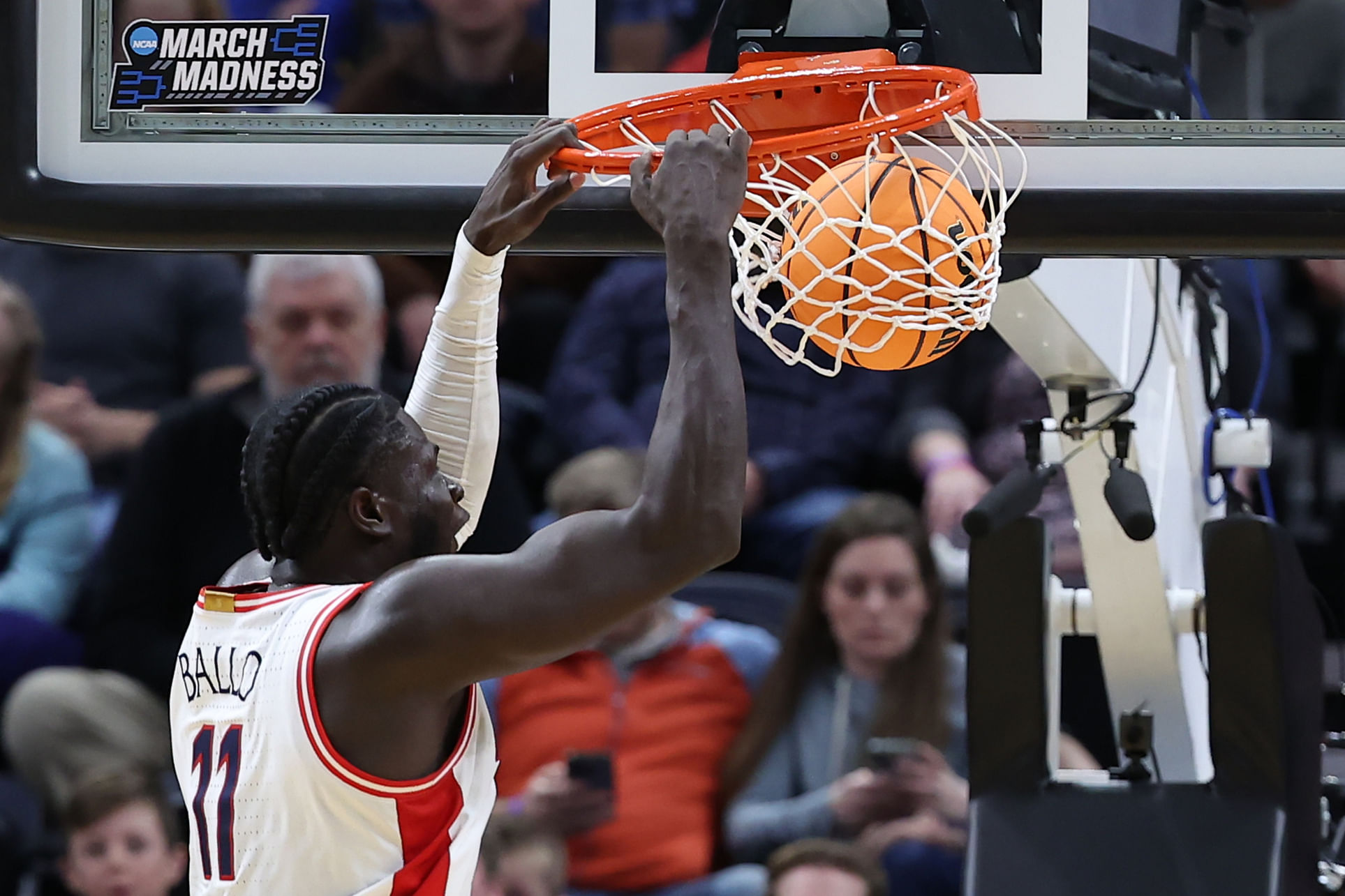 Oumar Ballo averaged 12.9 ppg and 10.1 rpg with Arizona WIldcats in the 2023-24 NCAA men&#039;s basketball season.