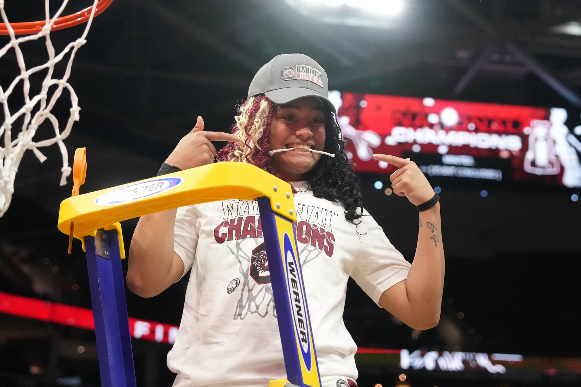 National championship game: Iowa vs. South Carolina