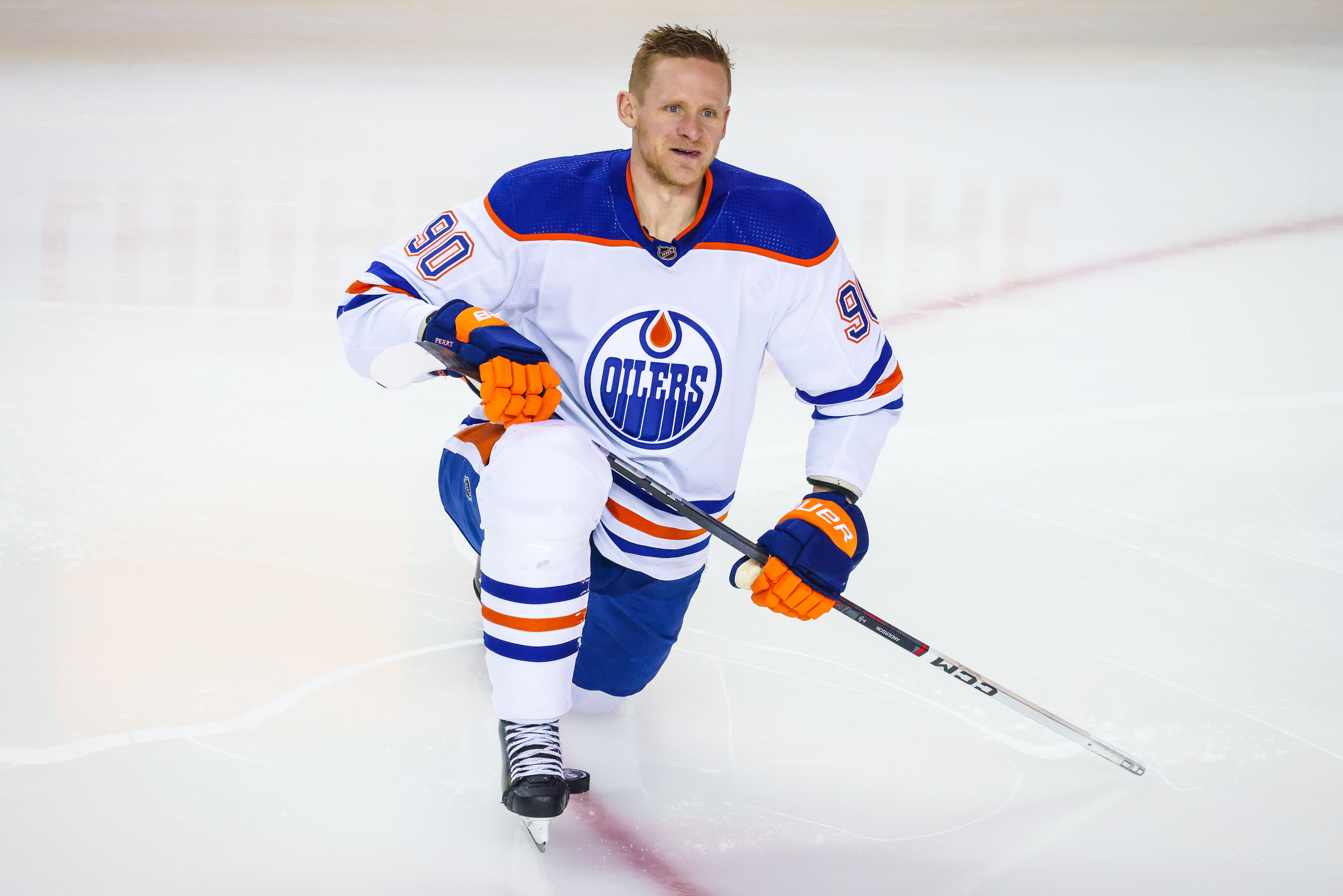 "Let The Old Man Retire" "Oilers In 6" - NHL Fans React As Oilers' HC ...