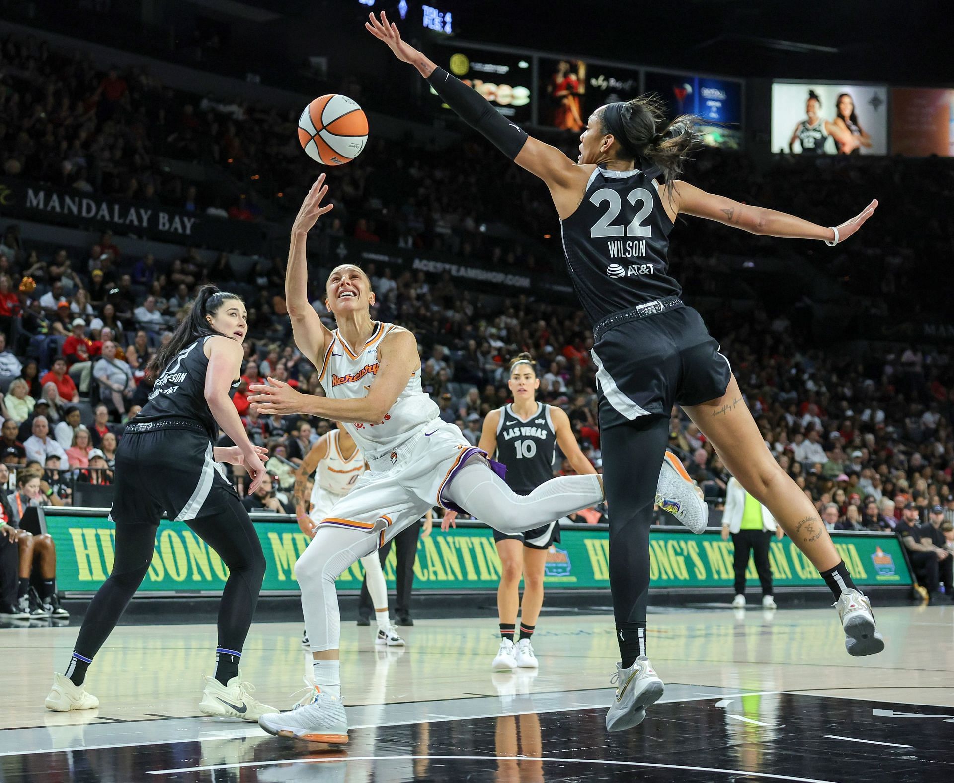 Phoenix Mercury v Las Vegas Aces