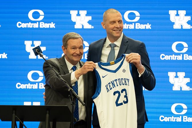 "Kentucky is in really good hands": Former Kentucky star Kellan Grady believes HC Mark Pope will "do a great job" this upcoming season