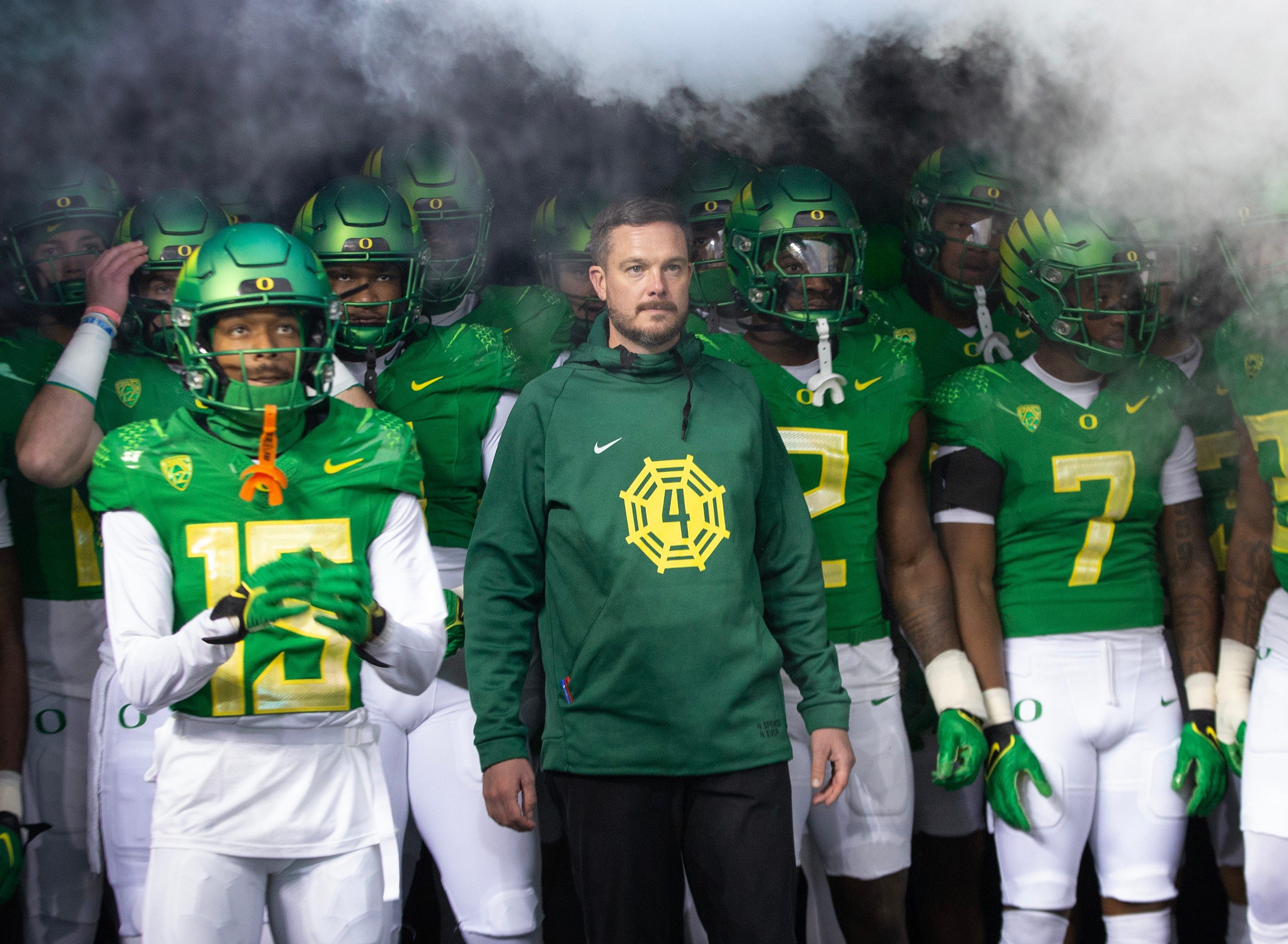 Oregon head coach Dan Lanning