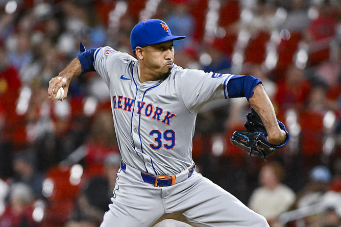 WATCH: Mets’ Edwin Diaz ejected after being caught using foreign substance against Cubs