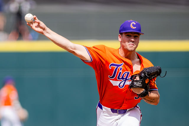 Let's work” - After spending 3 years at Clemson, star pitcher Billy Barlow  announces commitment to Florida Gators