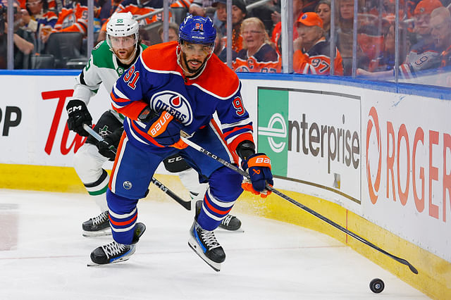 NHL: Stanley Cup Playoffs-Dallas Stars at Edmonton Oilers