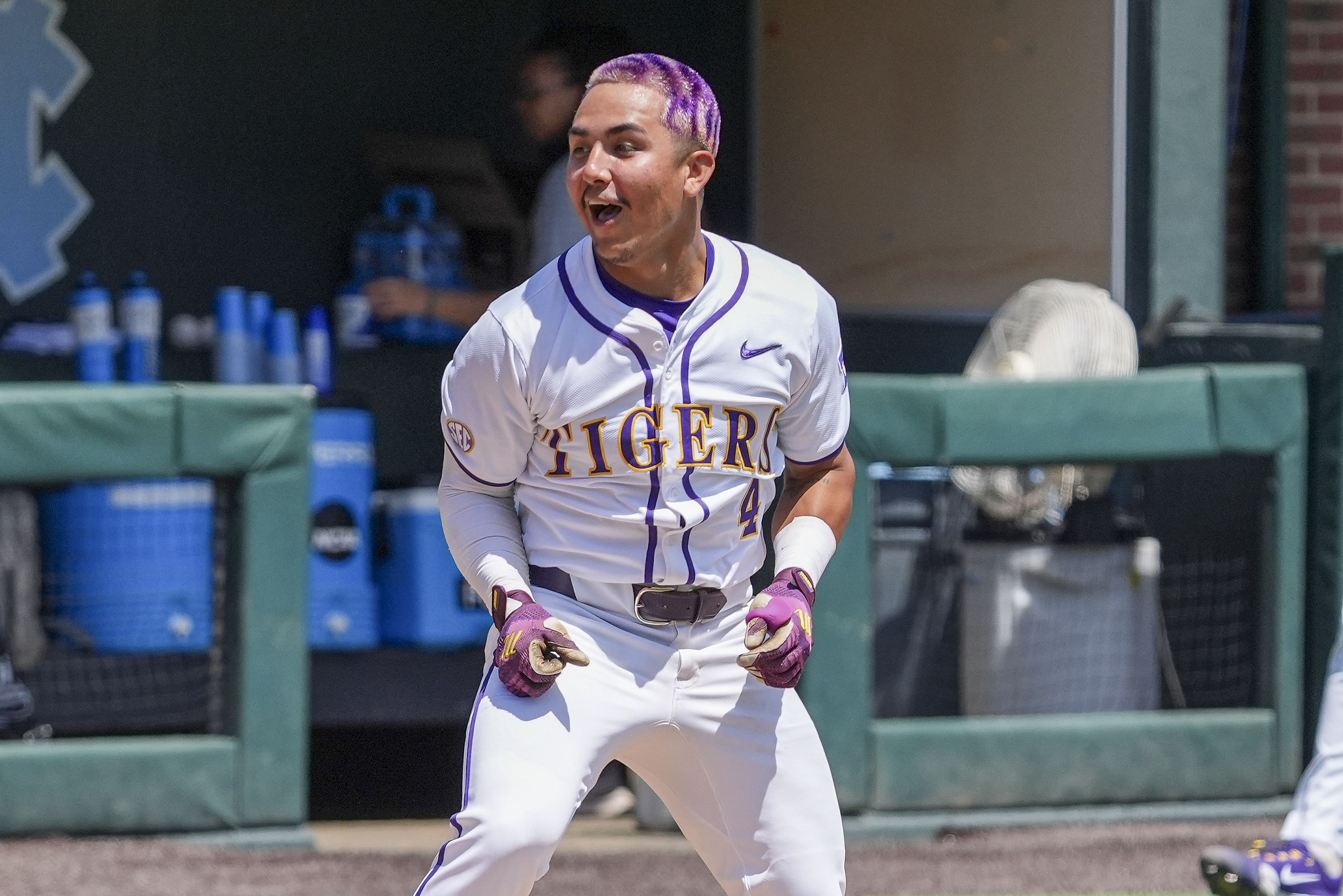 Steven Milam sealed victory with a walk-off home run for the LSU Tigers once again.