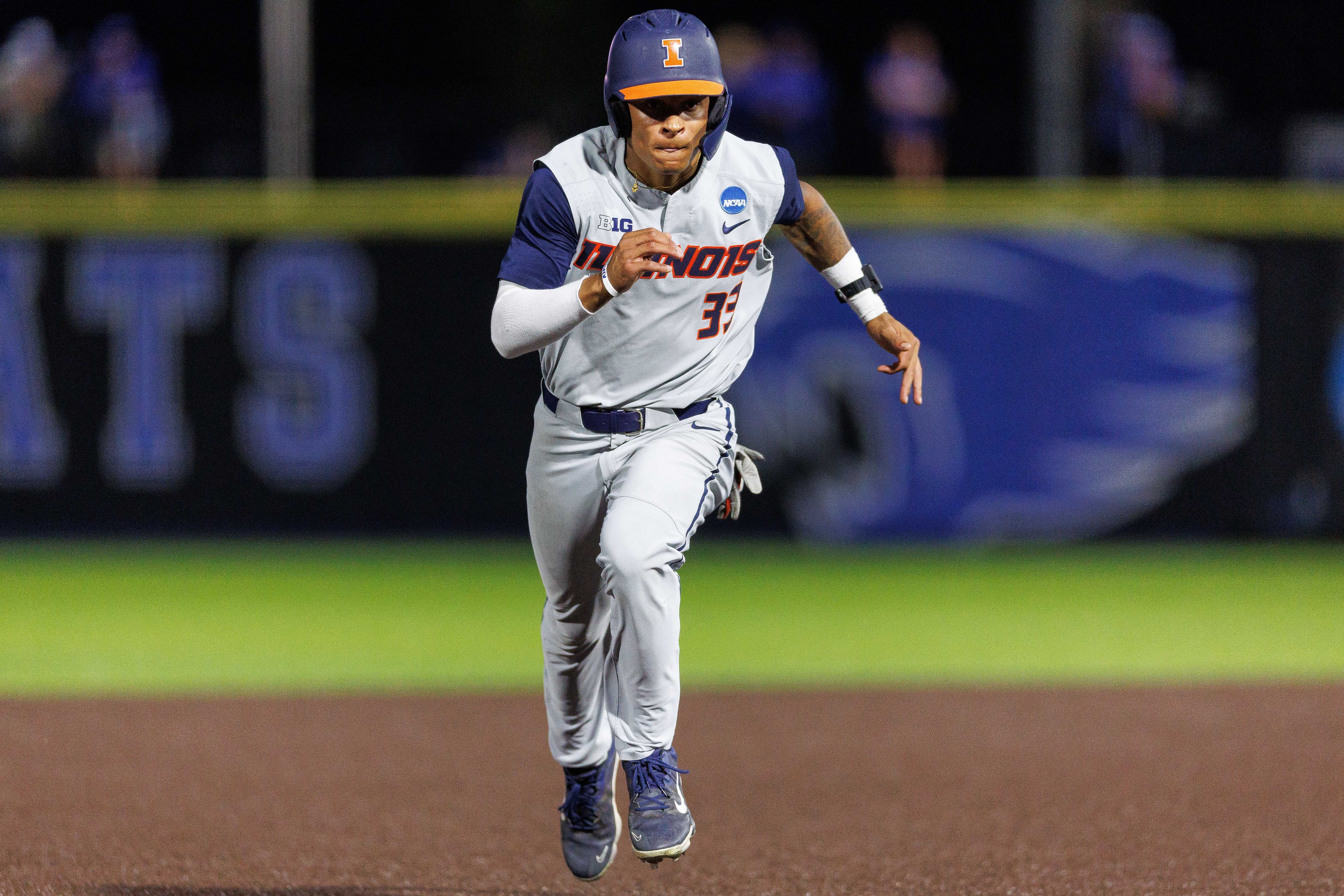 Illinois already has a win in the Lexington regional and is seeking another today.