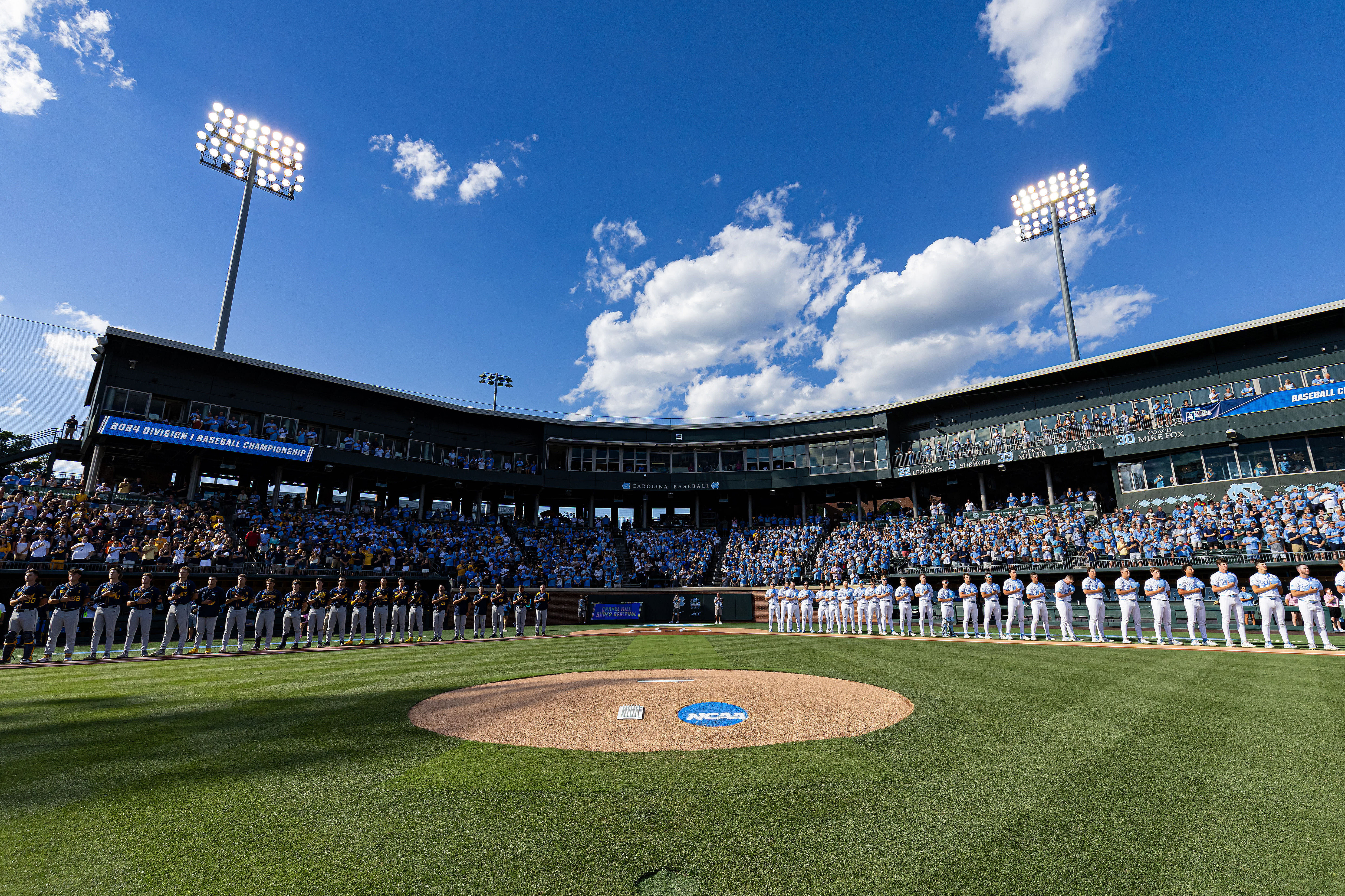 NCAA Baseball: Chapel Hill Super Regional-North Carolina vs West Virginia