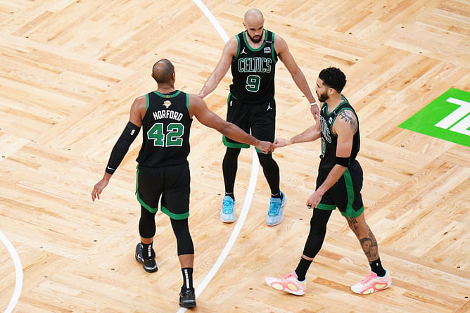 "I'm going Brad Stevens"- Former GM Bob Myers hails Celtics executive's consecutive hits for team success, names him Finals MVP