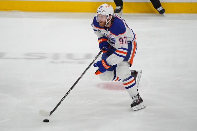 "You can't be too picky with your shot": Oilers legend Jason Strudwick opines Connor McDavid should not be selfish in scoring goals against Panthers