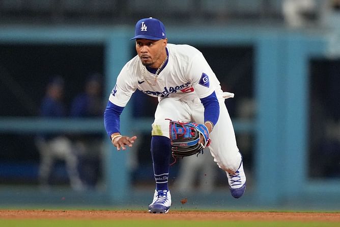 "It ain't gonna find itself so you gotta keep working" - Dodgers star Mookie Betts shares what it takes to become an ace ballplayer in MLB