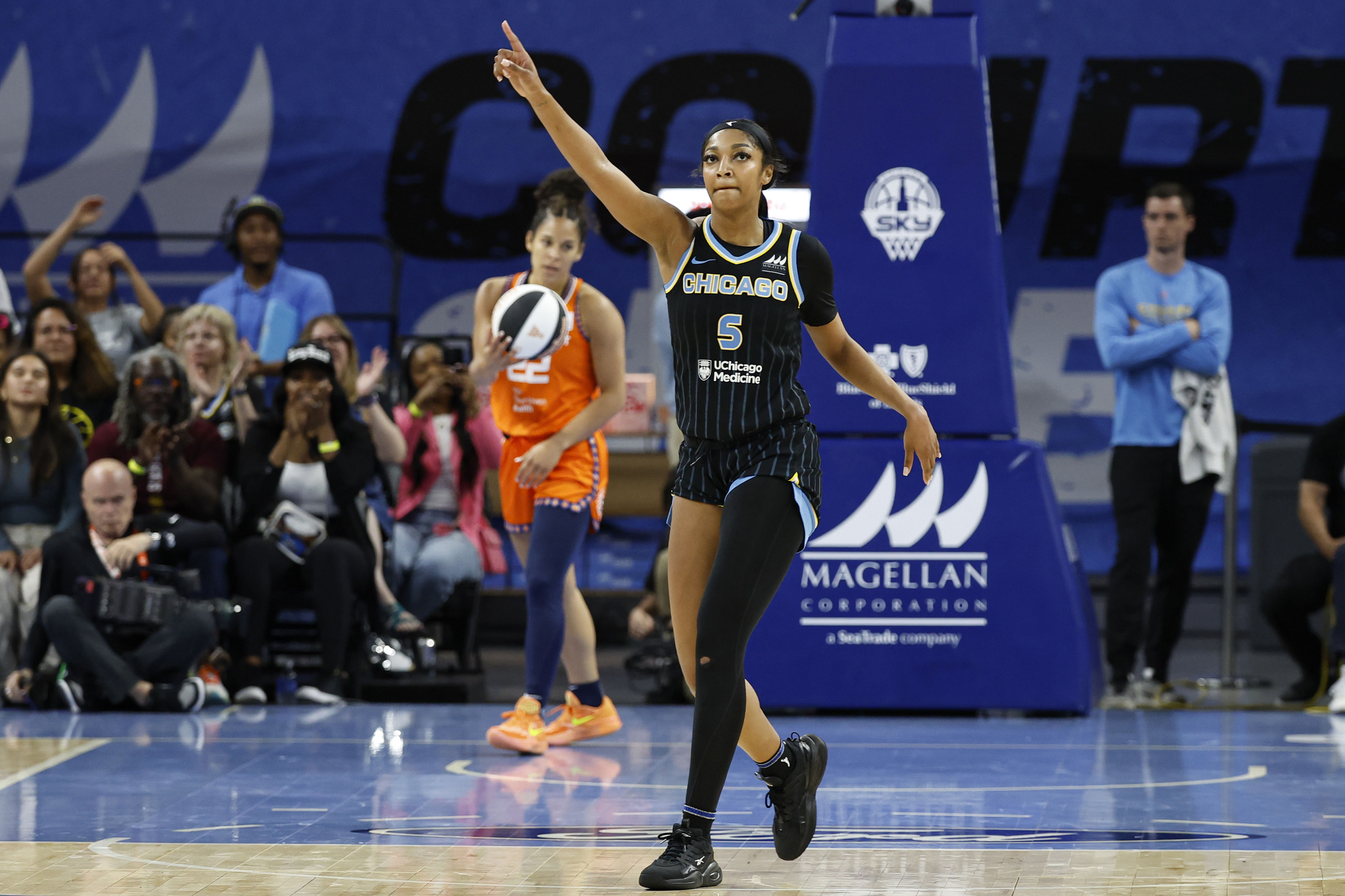 WNBA: Connecticut Sun at Chicago Sky