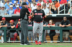 How many CWS appearances does Elliott Avent have? NC State HC's career explored