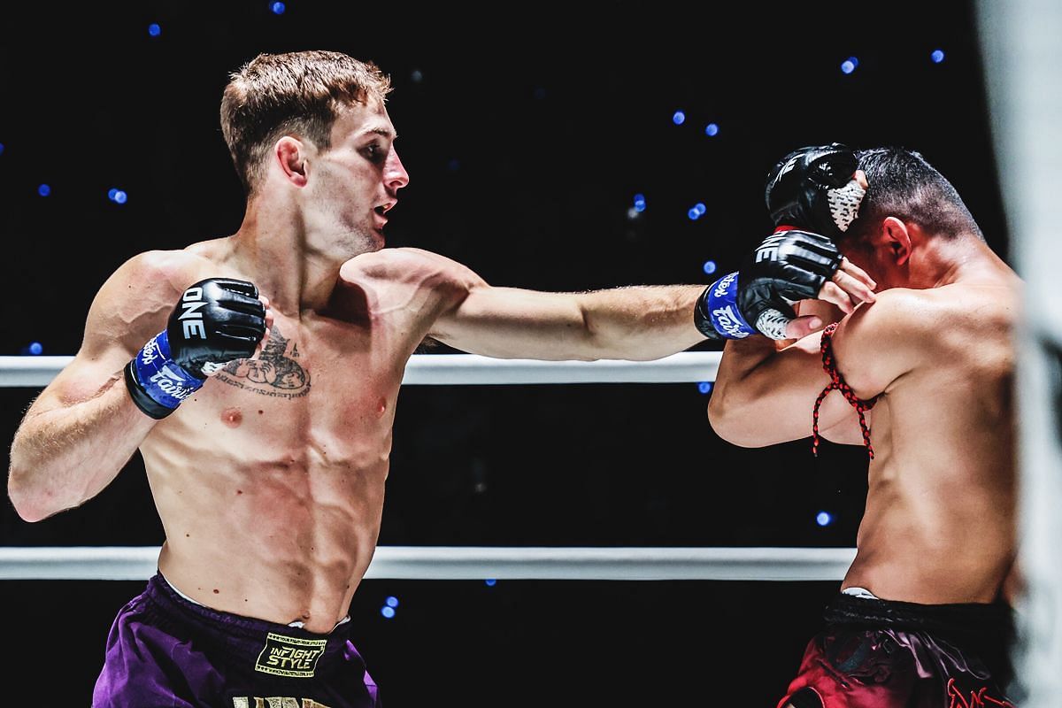 Nico Carrillo fighting Nong-O Hama | Image credit: ONE Championship