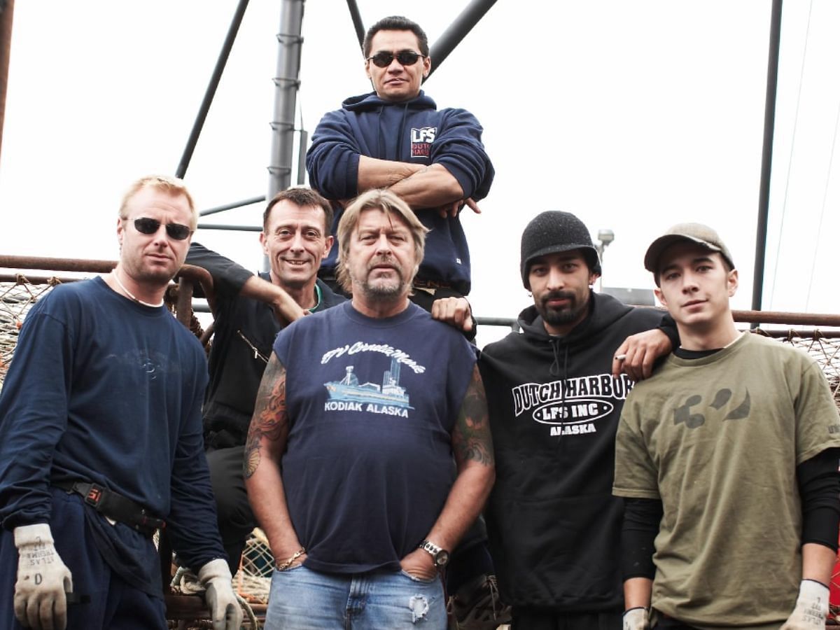 Click from Deadliest Catch, Captain Phil Harris in the middle (Image via IMDb)