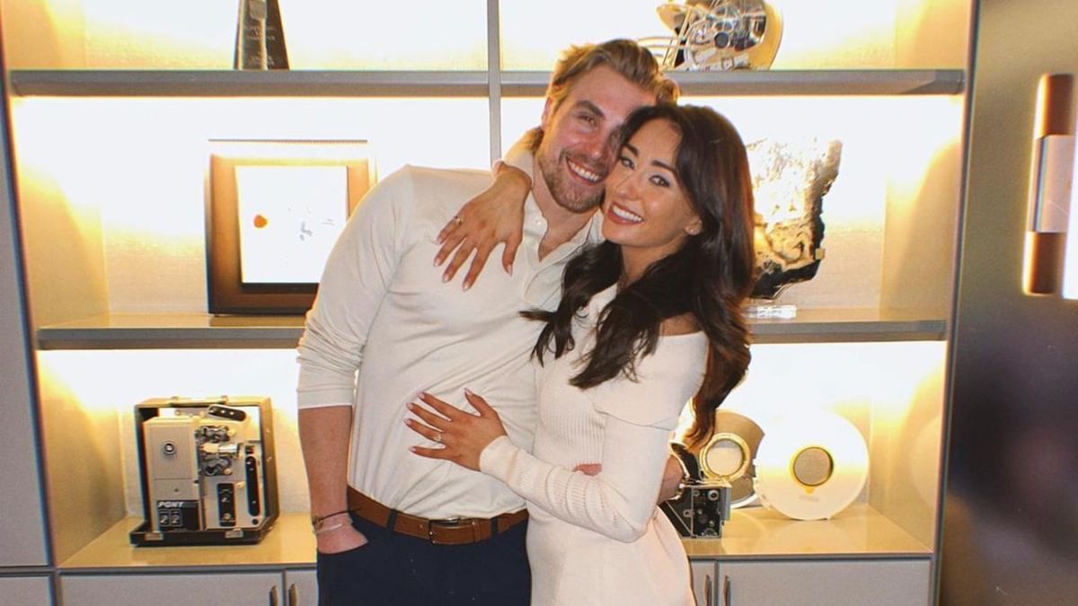 America’s Sweethearts: Dallas Cowboys Cheerleaders - Who is Kelcey