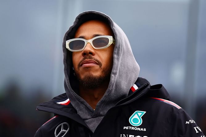Mercedes director surprised by the manner and timing of Lewis Hamilton's departure