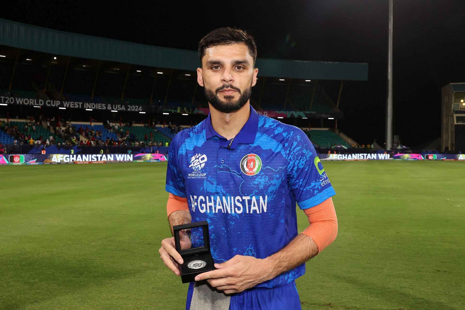 Naveen Ul Haq with the Player of the Match title. (PC: Afghanistan Cricket Board via @ACBofficials)