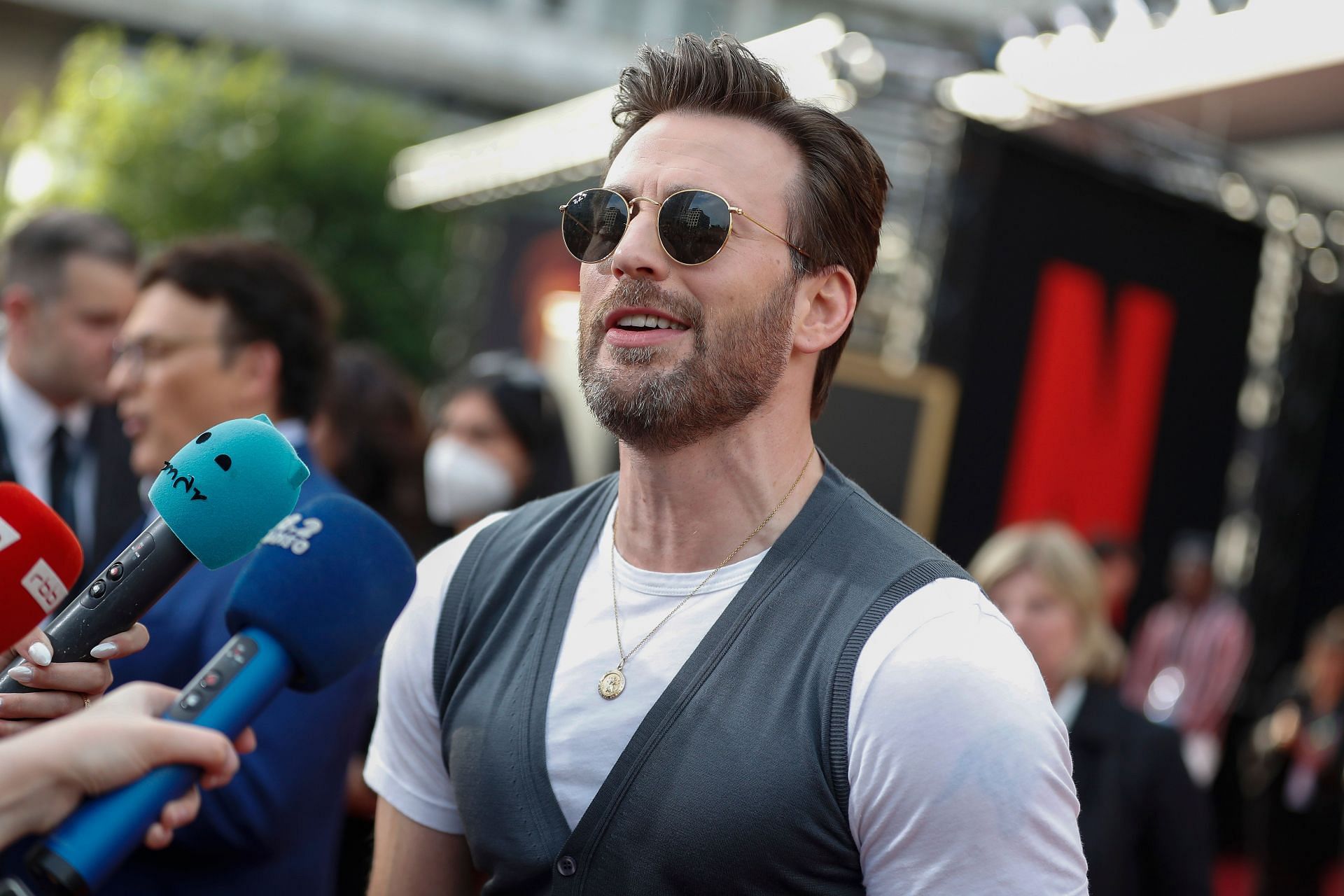 Chris Evans recently landed in hot-water (Image via Getty)