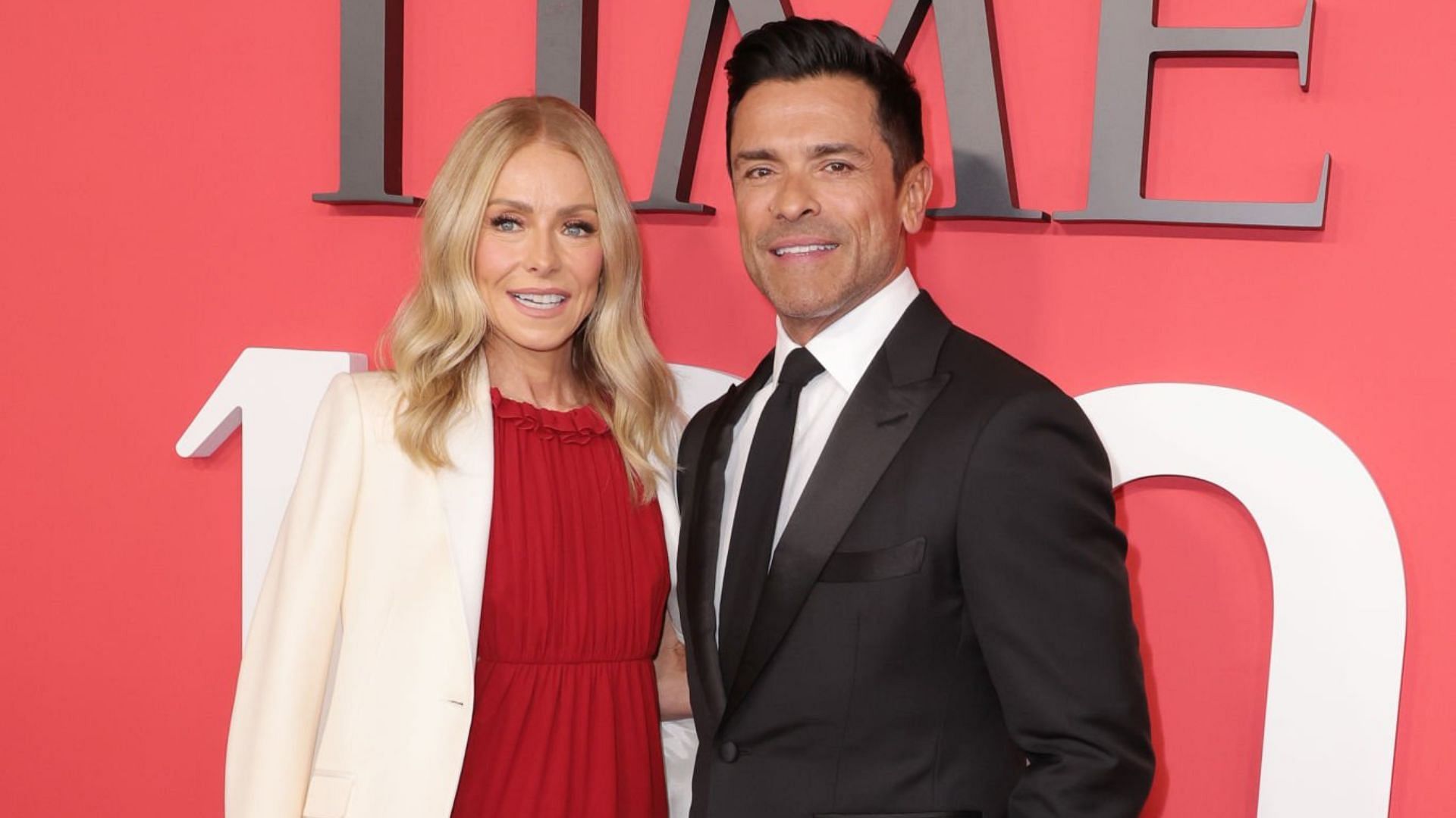 Kelly Ripa and Mark Consuelos(Photo by Michael Loccisano/Getty Images)