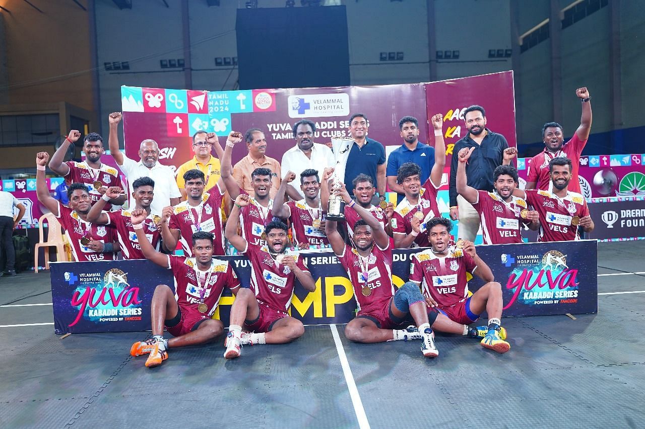 VELS University with the silverware. (Credit: Yuva Kabaddi Series)