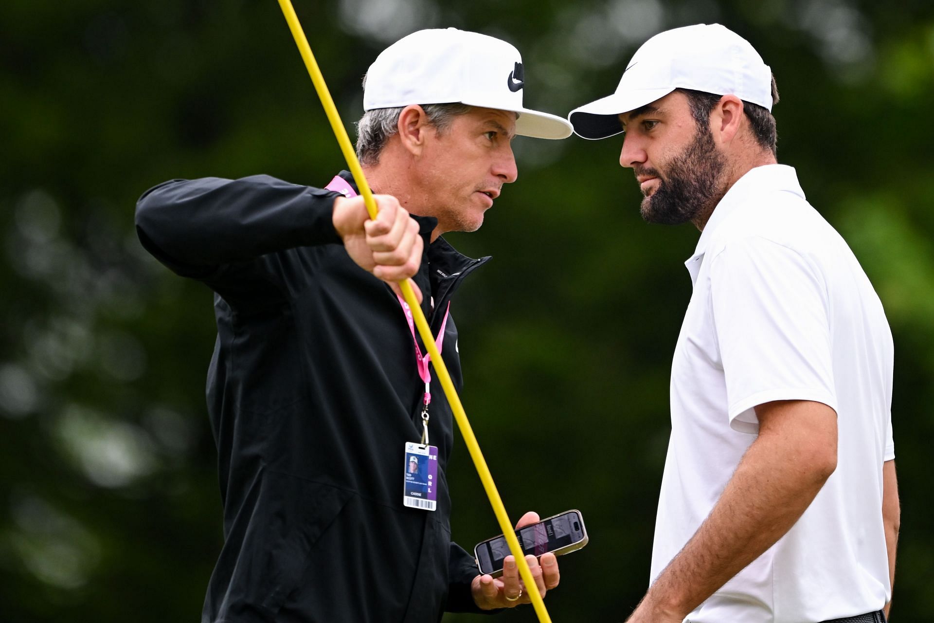 Who is Scottie Scheffler&#039;s caddie